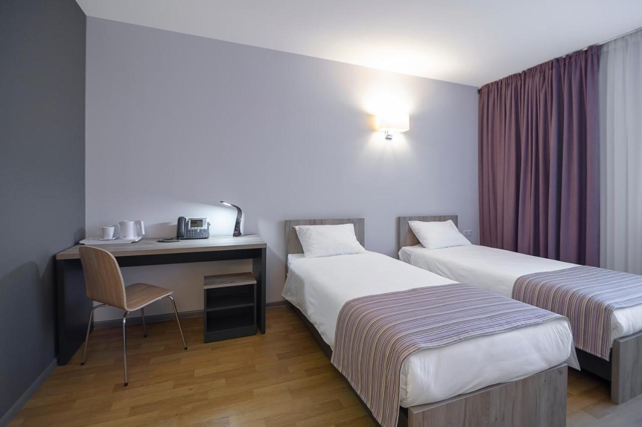 Favor Sport Hotel Kiev Exterior foto