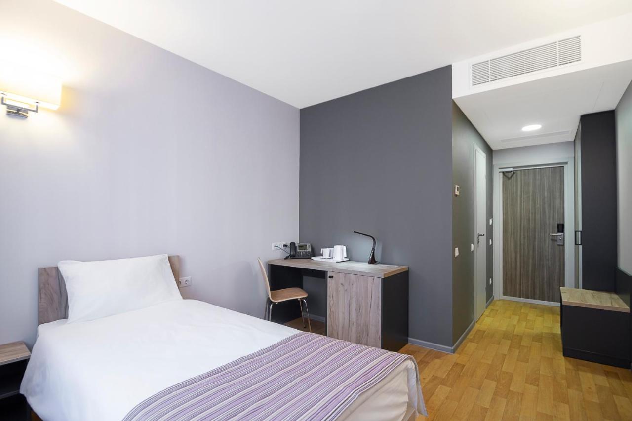 Favor Sport Hotel Kiev Exterior foto