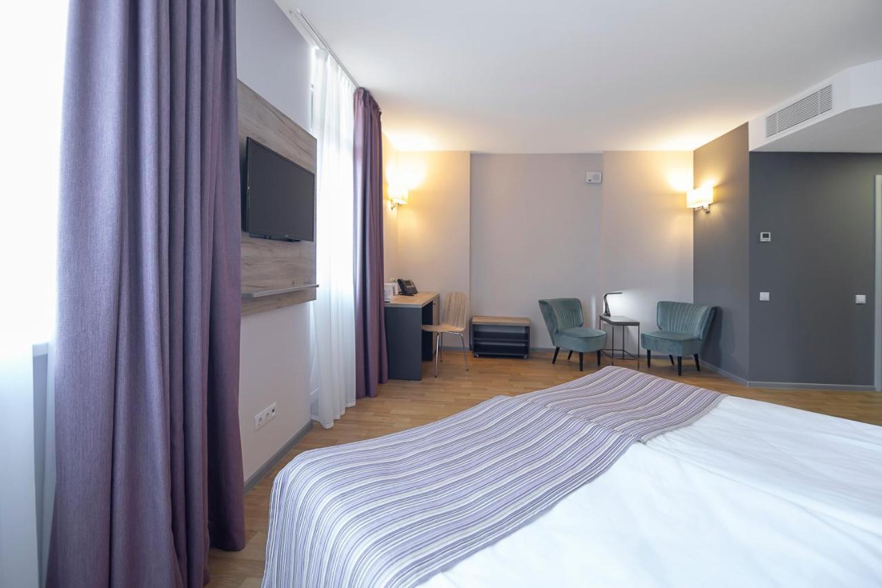 Favor Sport Hotel Kiev Exterior foto