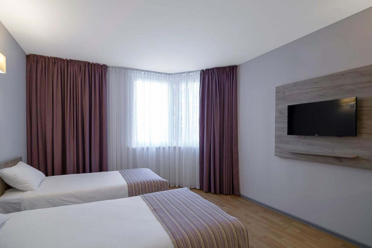 Favor Sport Hotel Kiev Exterior foto