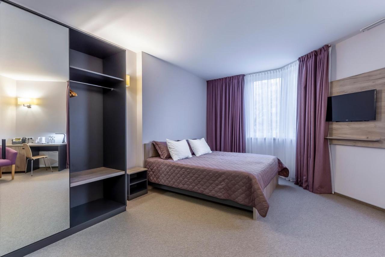 Favor Sport Hotel Kiev Exterior foto
